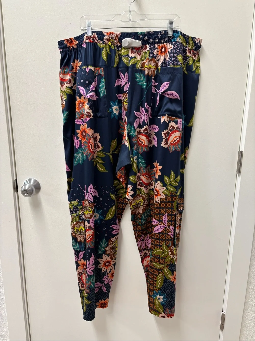 Johnny Was Delfino Kelly Navy Floral Wide-Leg Pants
